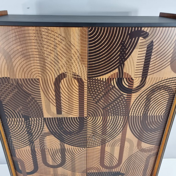 Image 1 of Vintage walnoten garderobekast, 1970