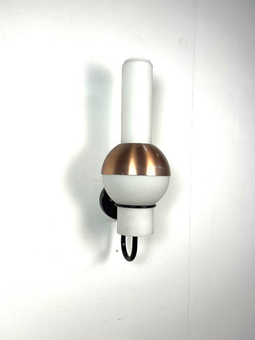 Lucifero/Quinquet wall lamp for Raak Amsterdam, 1968.