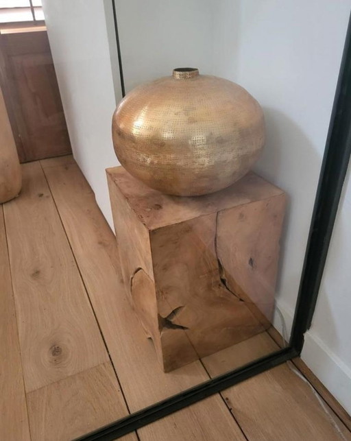 Wooden column - pickup