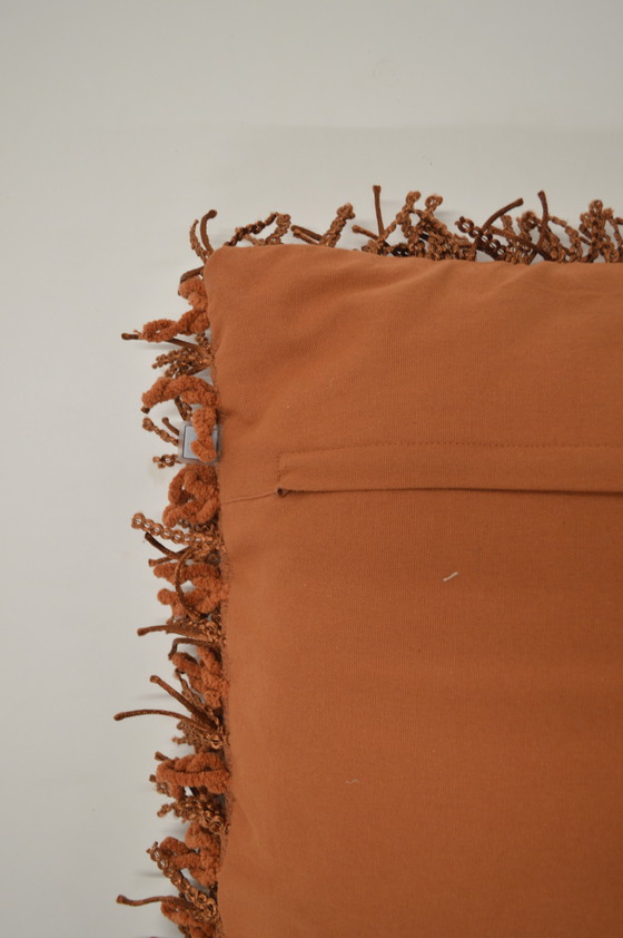 Image 1 of Cushion Organje