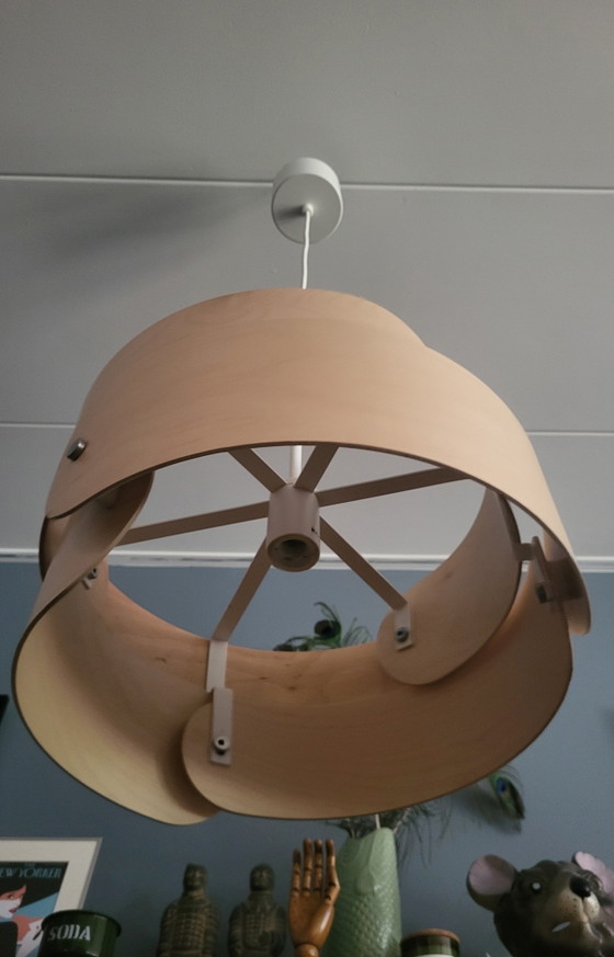 Suspension Ikea « Södakra » conçue par Monika Mulder. – Metal, Wood (photo 3 of 7)