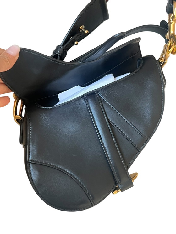 Image 1 of Dior zadeltas