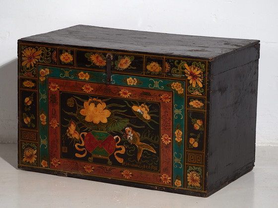 Antique Chinese painted trunk in pine wood – China, circa 1900 – Storage cabinet, Iron (photo 35 of 40)