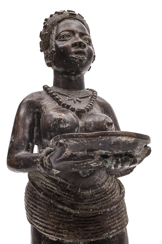 Image 1 of Bronze "L'Offrande De Cauris", Benin, 1950