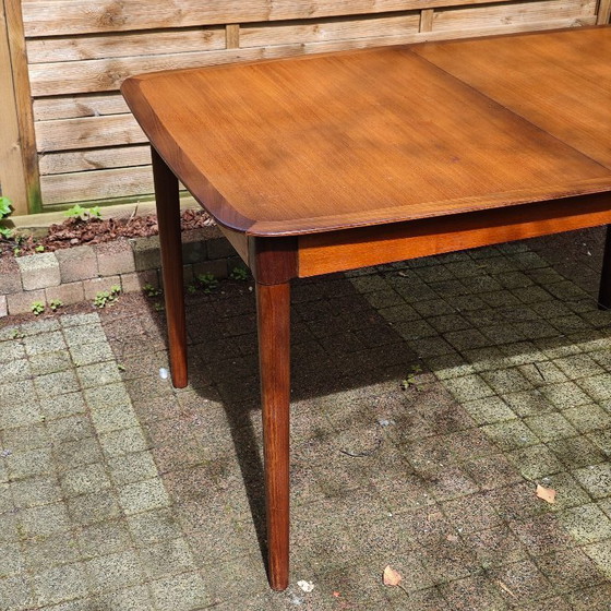 Image 1 of Vintage extendable dining table