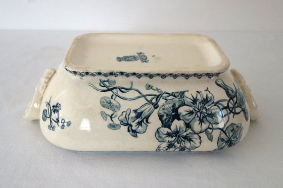 Image 1 of Sopera pequeña de tierra de hierro Gien Capucines