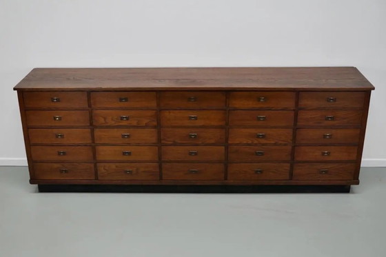 Image 1 of Großer Art-Deco-Apothekerschrank/Aktenschrank oder Sideboard aus niederländischer Eiche, 1930er Jahre