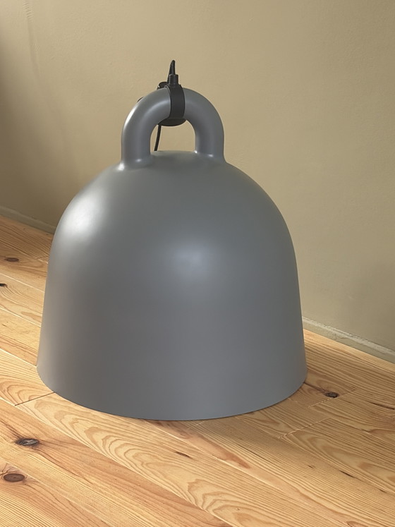 Normann Copenhagen Grey Bell Lamp Size Large – Pendant lamps, Aluminium (photo 5 of 6)