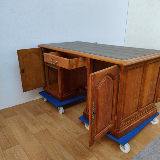 Image 1 of Escritorio de banquero antiguo de roble, escritorio de madera, oficina