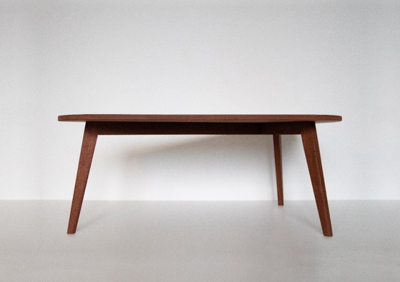 Image 1 of ZWAARD Couchtisch, handgefertigt aus massivem Meranti-Holz