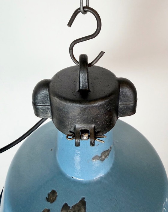 Industrial Blue Enamel Factory Lamp with Cast Iron Top, 1960s, Pendant lamps (photo 9 of 17)
