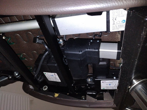 Image 1 of Luxe Elektrische Relaxzetel Twice TW002 (Maat M) – Leder & 3 Motoren