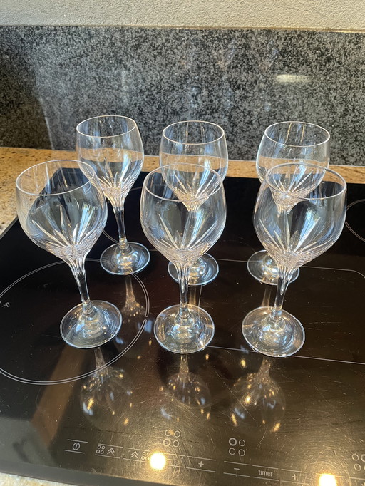 Verres à vin en cristal