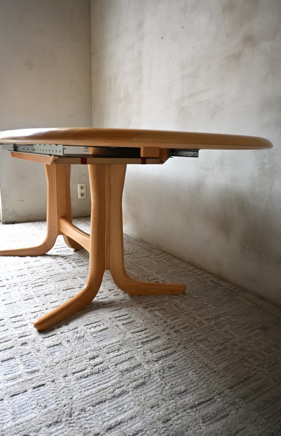 Ausziehbarer skandinavischer ovaler Esstisch aus den 70er Jahren, Esstische, Holz, Beige (Foto 12 von 15)