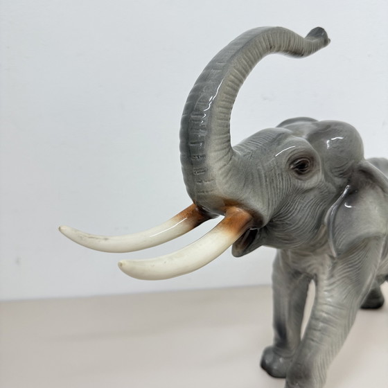 Image 1 of Statua di elefante in ceramica grigia vintage