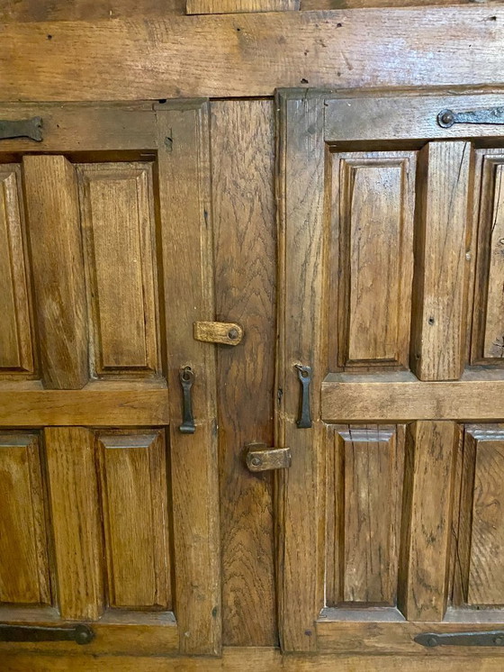 Image 1 of Très belle armoire rustique Wabi-Sabi en hêtre massif.