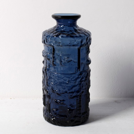 Vase en verre bleu cobalt : design suédois moderne du milieu du siècle Ruda Glasbruk