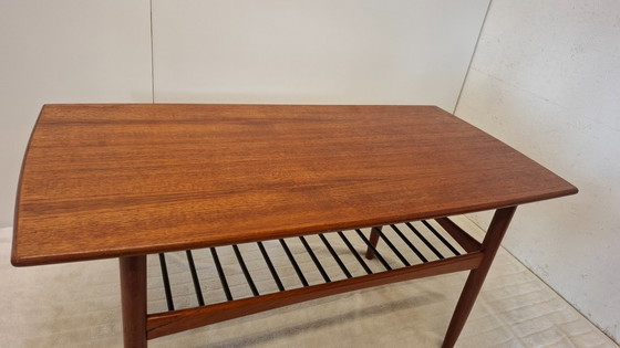Image 1 of Table basse en teck design danois