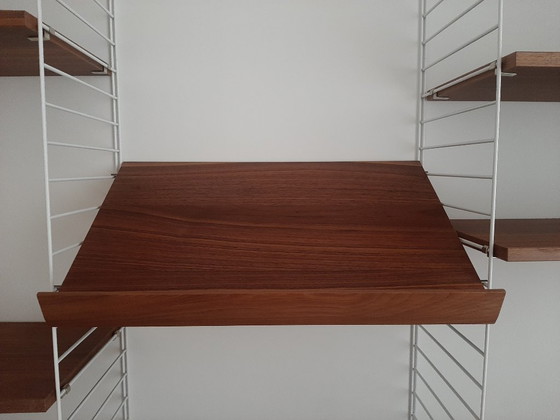 Image 1 of WANDGESTALTUNG STRINGMÖBEL