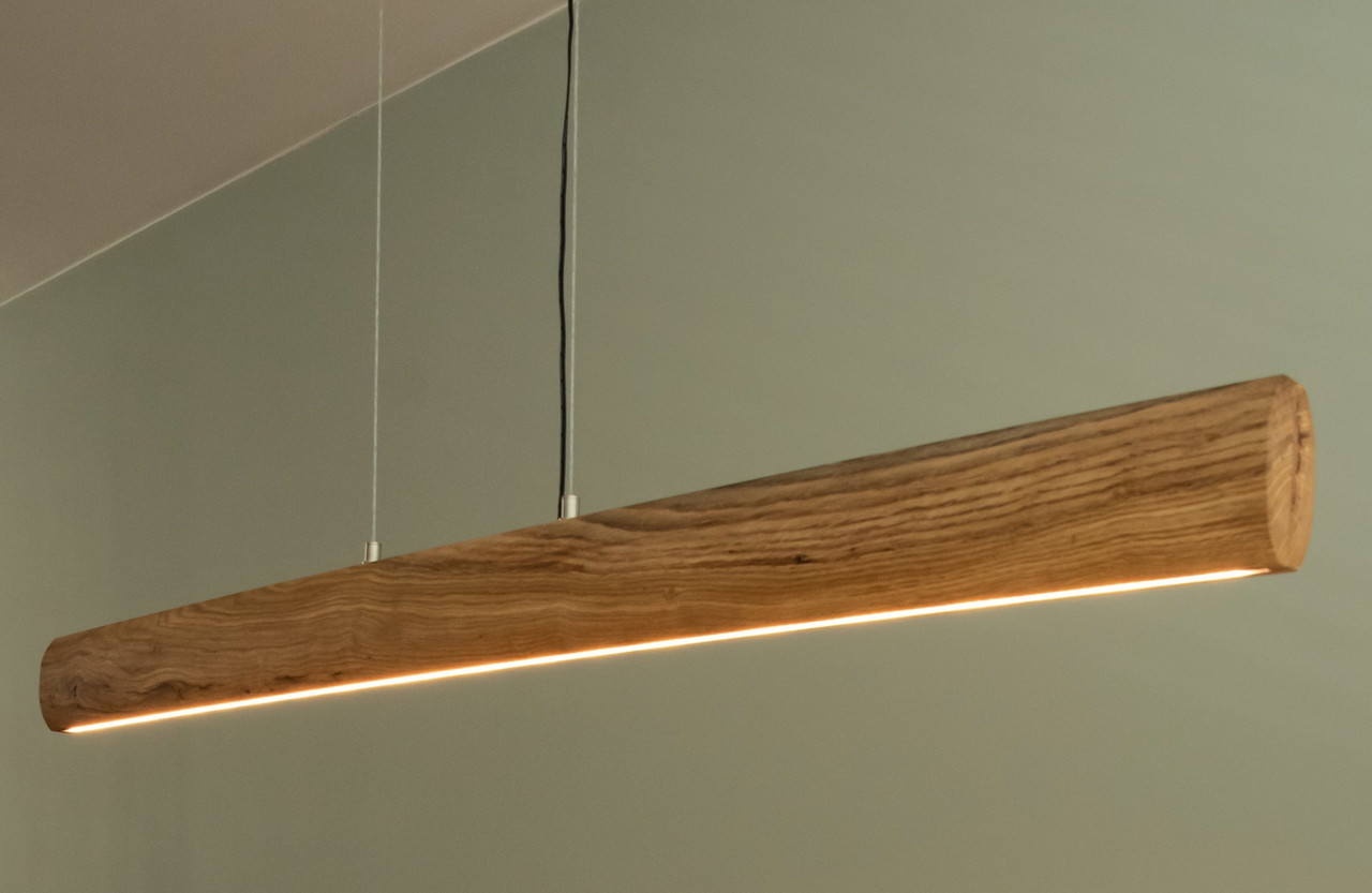 Ovale Design-Hängeleuchte aus Holz | €575 | Whoppah