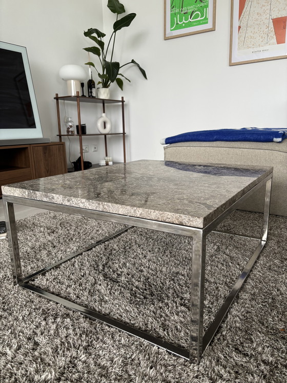 Image 1 of Mesa de centro de mármol y cromo