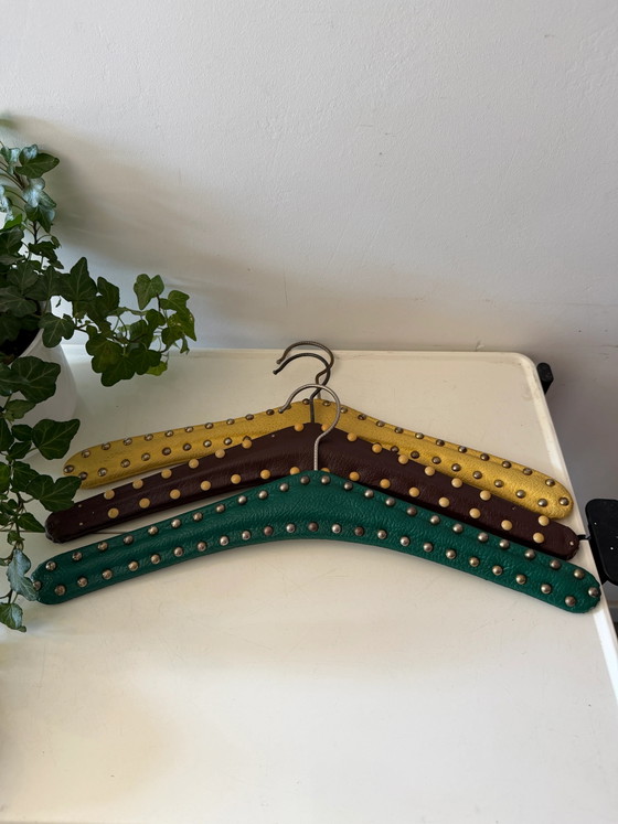 Cintres Mid Century – Portemanteaux, Wood, Metal, Mid Century Modern (photo 5 of 5)