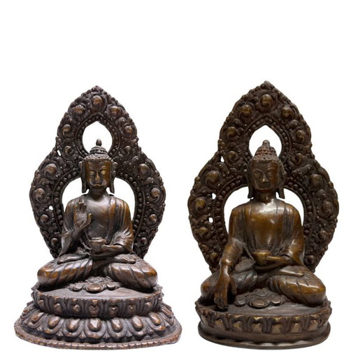 Set aus 2 Bronze-Buddhas aus dem 19. Jahrhundert mit Spuren von 24-Karat-Gold – Los 462