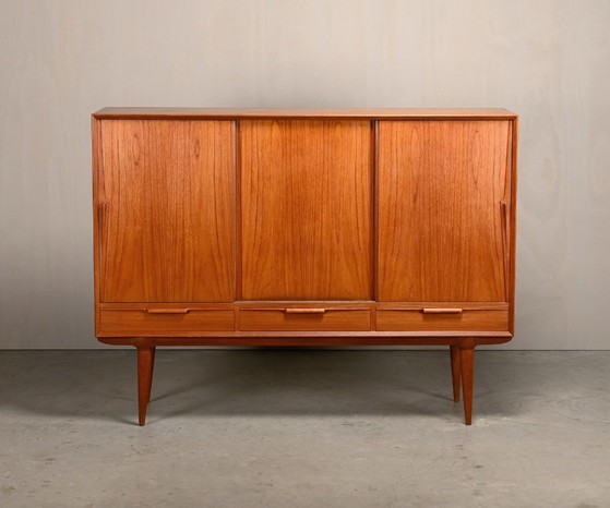 Gunni Omann Teak Sideboard oder Highboard für Omann Jun Møbelfabrik, Dänemark 1960er – Wood (photo 2 of 24)