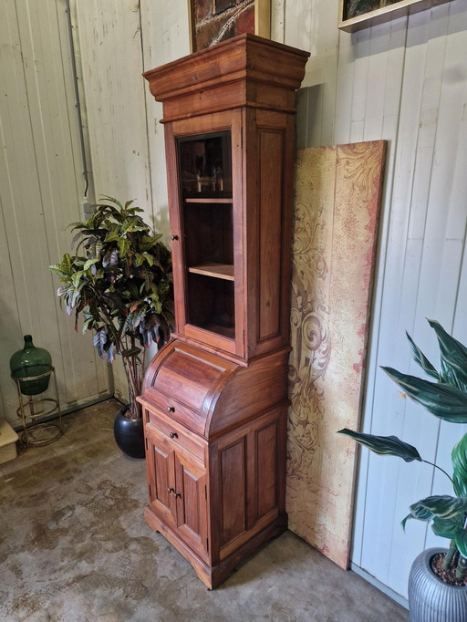 Teak display cabinet or sideboard. Whiskey bar. Dimensions: 54x50cm and 210cm high.
