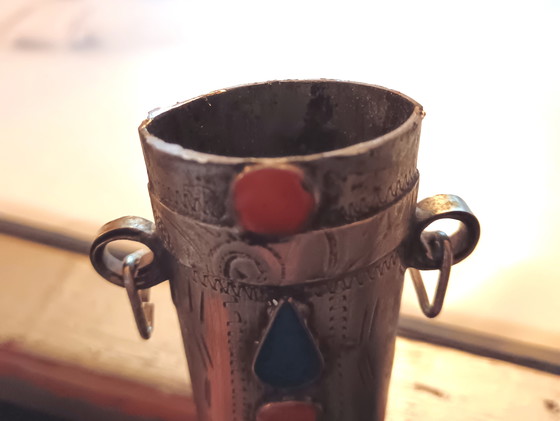 Image 1 of Decoratieve schede voor een messing dolk