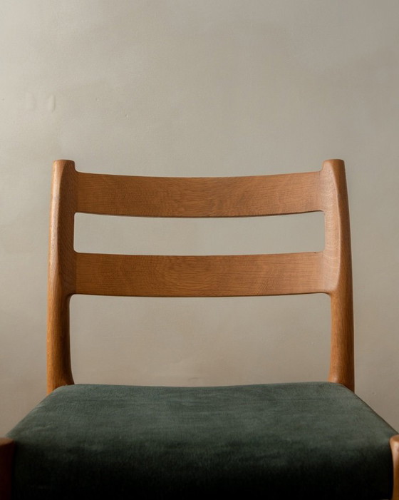 Image 1 of Sedie da pranzo modello 84 vintage in quercia di Niels Otto Møller per J.L. Møllers Møbelfabrik, Danimarca, anni '60, set di 4