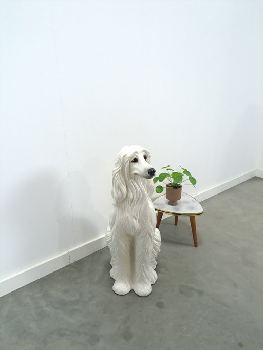 Grande statua in ceramica italiana raffigurante un cane