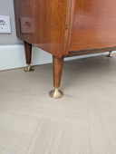 Credenza o mobile TV vintage, stile metà secolo.