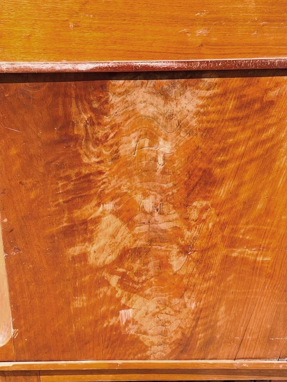 Image 1 of Oud engelse antieke ladekast. 19 eeuw.