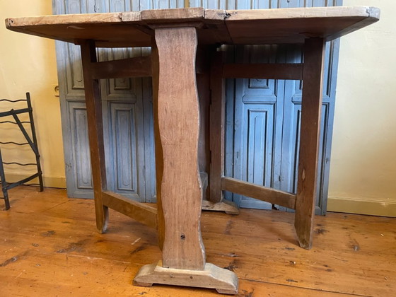 Image 1 of Mesa de cata de vinos Mesa plegable francesa del siglo XIX