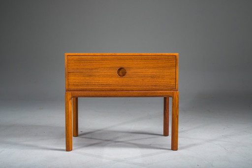Table de chevet moderne n° 384 du milieu du siècle en teck par Aksel Kjersgaard, Danemark, 1960