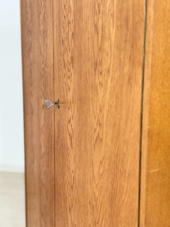 Image 1 of Armoire style années 60 / Armoire vintage