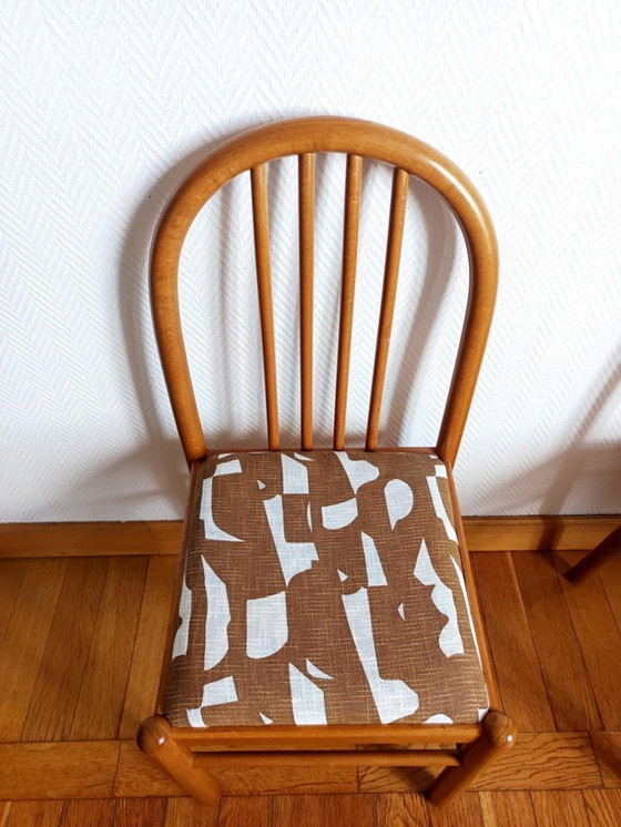 Image 1 of 3 sedie in pino e tessuto in stile vintage