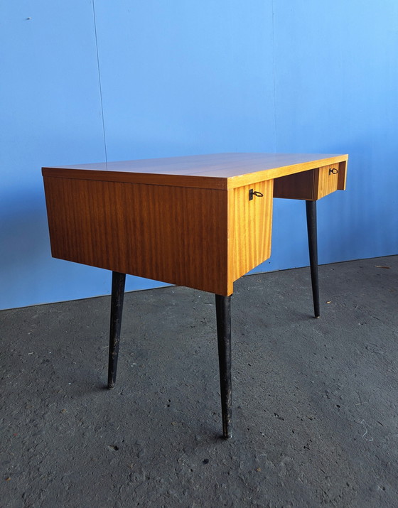 Image 1 of Vintage houten bureau 1960s
