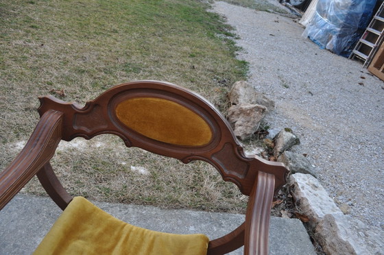 Sillón Mid-Century Castle Throne, años 50 – Sillones, Mid Century Modern (photo 2 of 6)