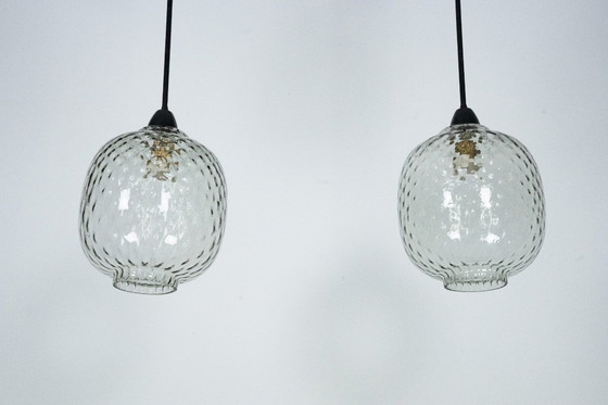 Image 1 of Coppia di lampade a sospensione Mid-Century in vetro di Murano fumé, Italia, anni '50