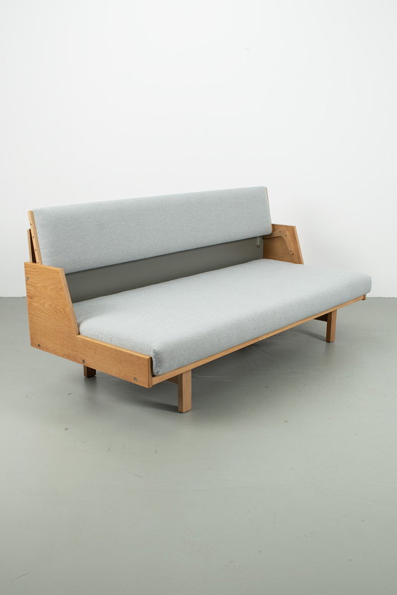 Image 1 of Canapé-lit Hans Wegner GE258, 2 exemplaires