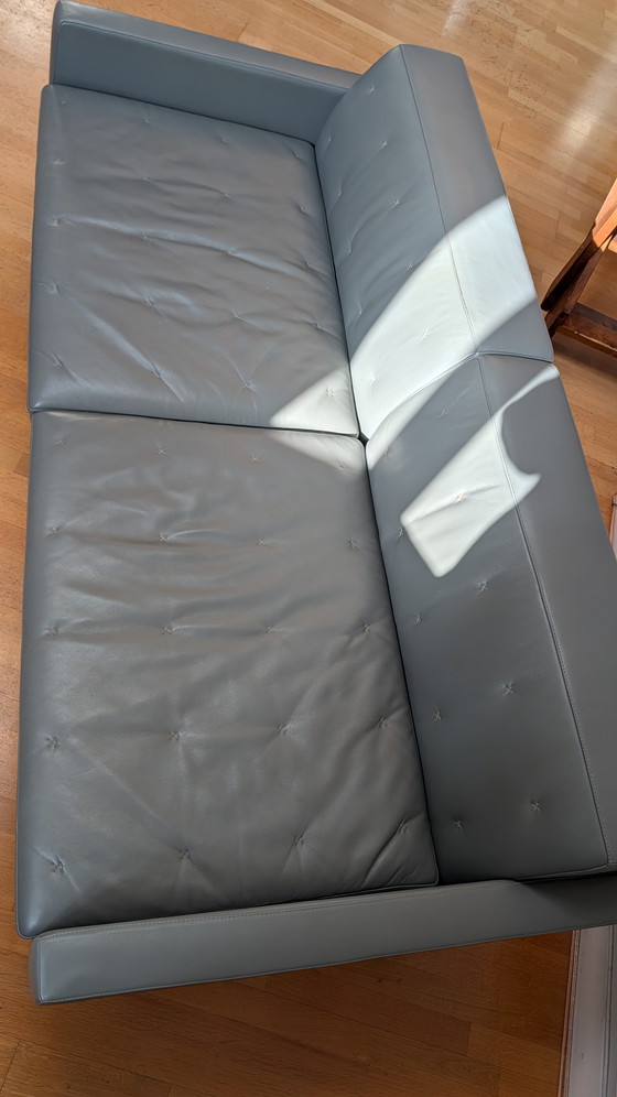 Image 1 of Canapé en cuir gris anthracite Poltrona Frau