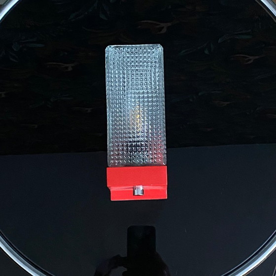 Image 1 of Coppia di applique vintage in plastica rossa e vetro trasparente