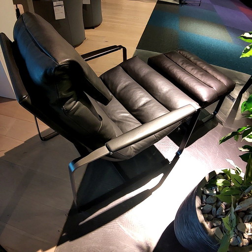 Leolux Indra Plus Sessel mit Ottomane