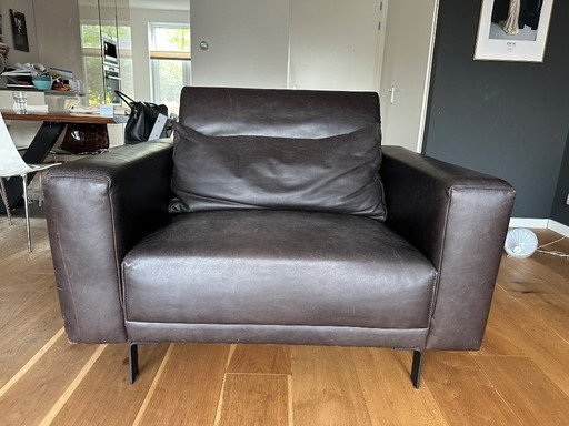Montèl Loveseat aus Kalbsleder - Schokoladenbraun