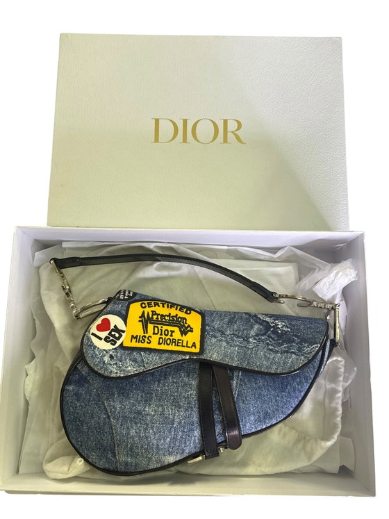 Image 1 of Dior zadeltas