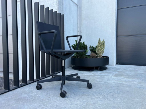 Vitra Van Severen .04 Bürostuhl