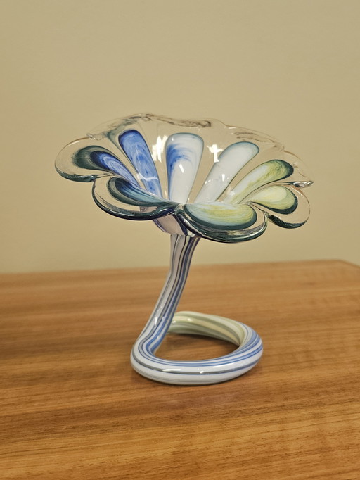 Décoration florale vintage en verre