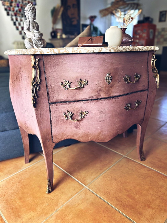 Pretty Louis XV style patinated antique chest of drawers, Powdered violet and marble, Wood, Purple (photo 5 of 15)